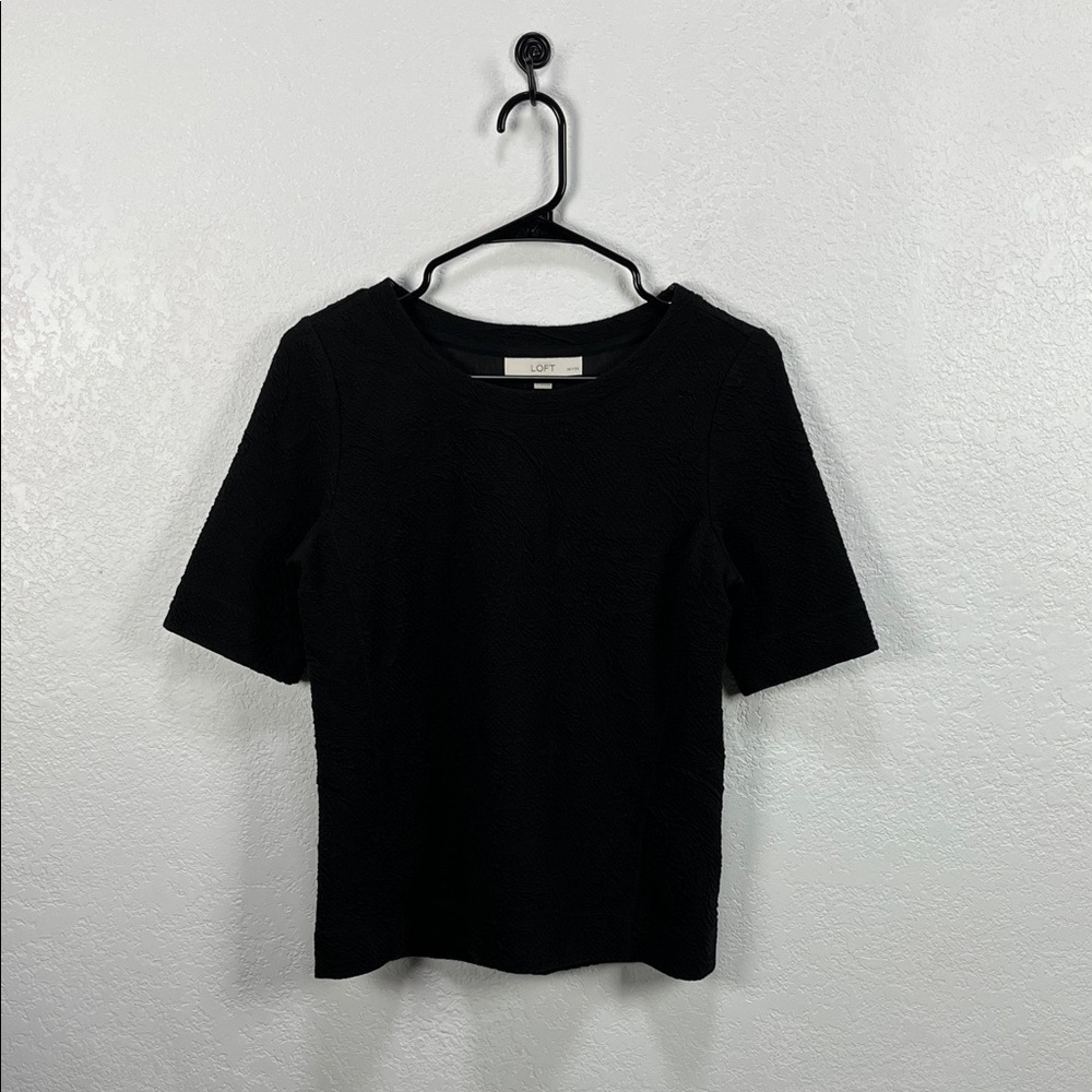 LOFT Womens Black Textured Short Sleeve Top Career Office Business Chic Sz SP